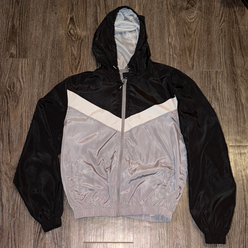 Men's Black and Gray Windbreaker